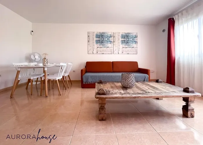 Aurora House קורלחו